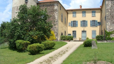 Facade/entrance, Garden