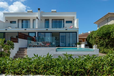 Property building, Swimming pool, Swimming pool