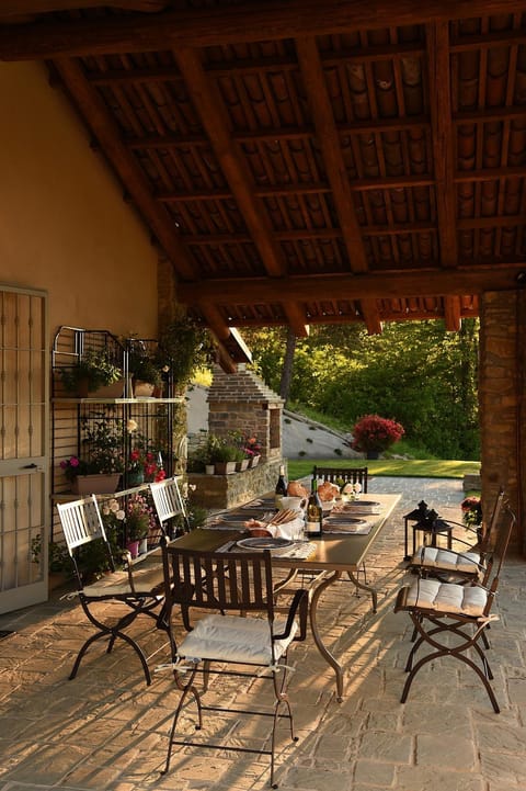 Garden, Dining area