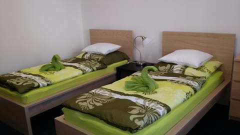 Bed, Photo of the whole room, Decorative detail, Bedroom