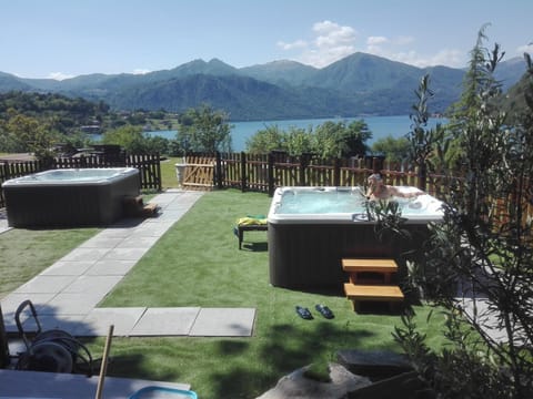 Swimming pool, Entertainment