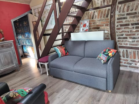 Le poirier de Warre House in Wallonia, Belgium