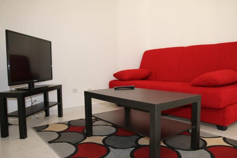 Bed, Living room