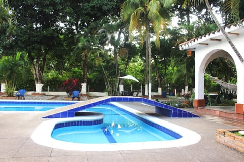 Swimming pool
