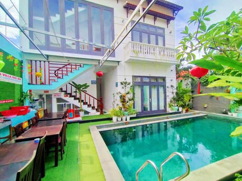 Property building, Swimming pool