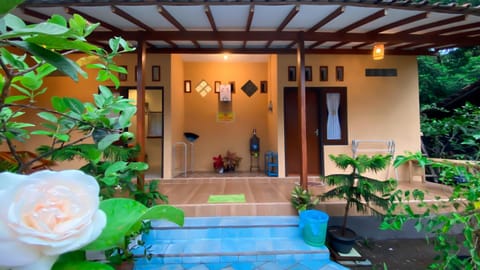 Day, Garden view