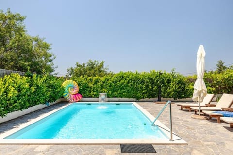 Day, Garden view, Pool view, Swimming pool