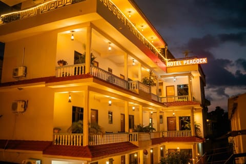 Property building, Night, View (from property/room), Balcony/Terrace