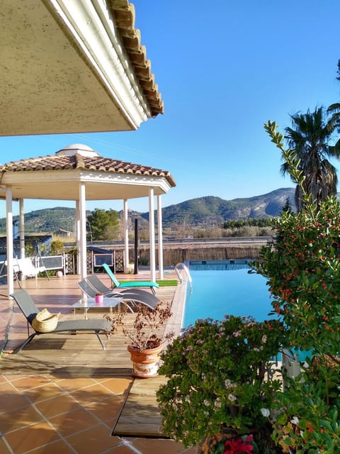 Patio, Swimming pool