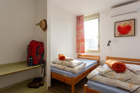 Bed, Photo of the whole room, Bedroom, towels, air conditioner