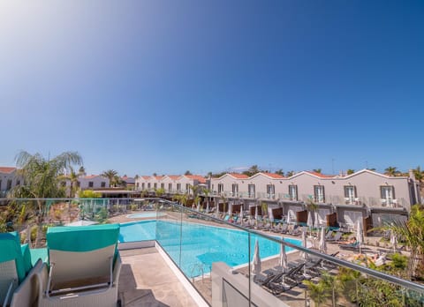Balcony/Terrace, Swimming pool