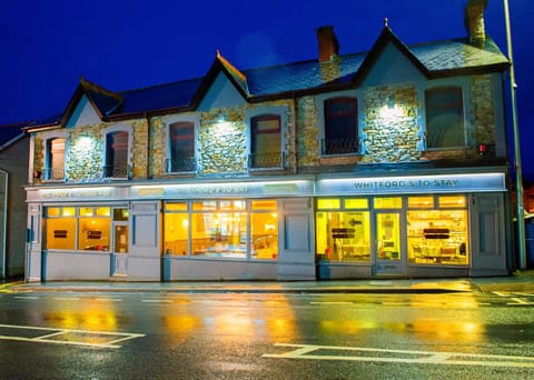 Nik The Greek Bed and Breakfast in Burry Port