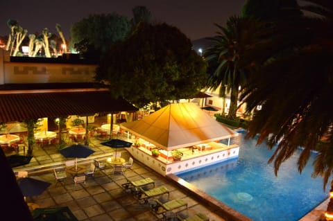 Night, Swimming pool