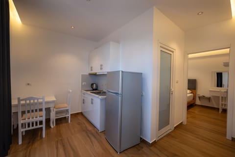Kitchen or kitchenette, Photo of the whole room, Bedroom