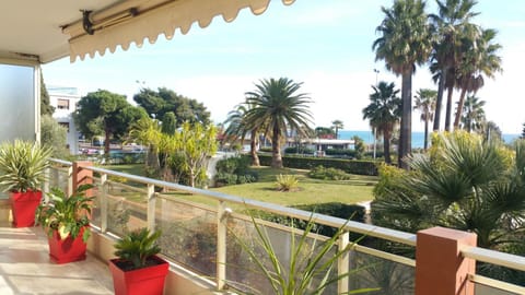 Day, Balcony/Terrace, Garden view, Sea view