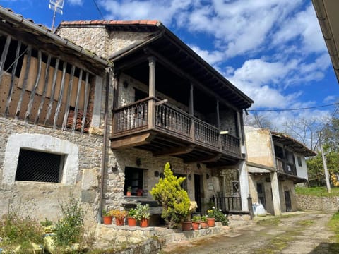 Property building, Spring