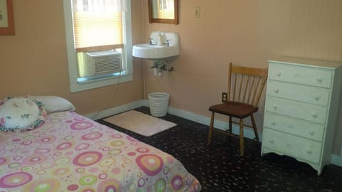 Seating area, Bedroom