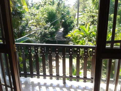 Facade/entrance, Balcony/Terrace, Street view