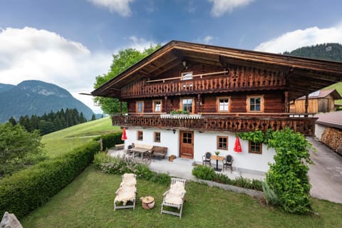 Property building, Day