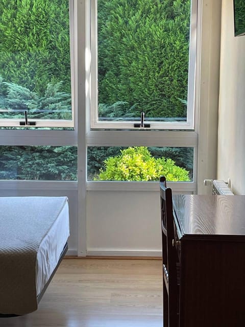 Bed, Balcony/Terrace, Bedroom