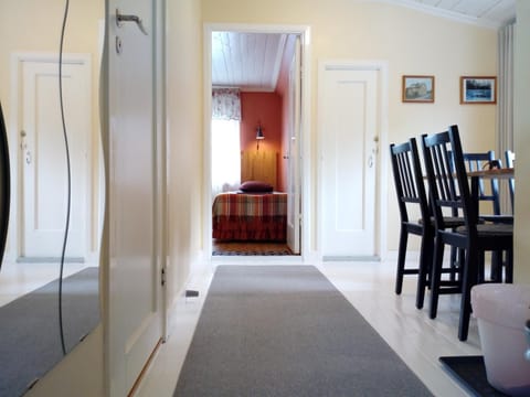 Property building, Photo of the whole room, Seating area, Dining area, Bedroom