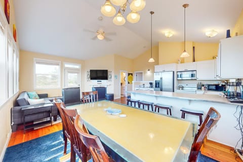 The Yellow Rose House House in Devils Lake