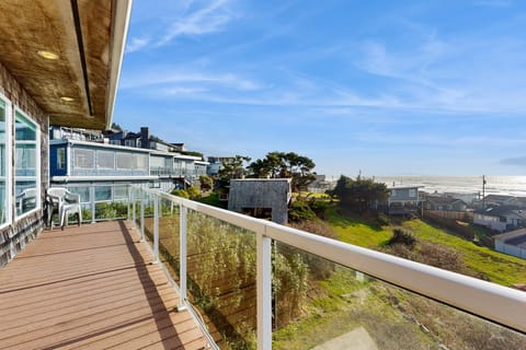 SeaLah House in Lincoln City