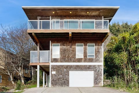 SeaLah House in Lincoln City