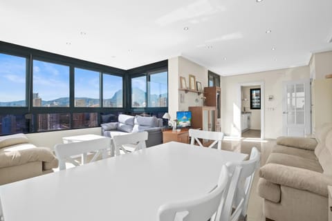 TV and multimedia, View (from property/room), Living room, Dining area, air conditioner