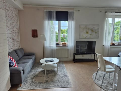 Property building, Seating area