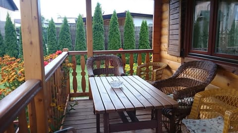 Balcony/Terrace, Garden view