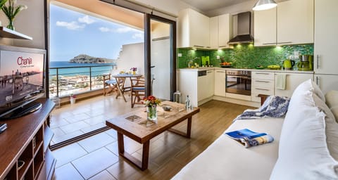 TV and multimedia, Living room, Sea view