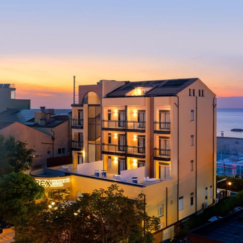 Property building, Sea view