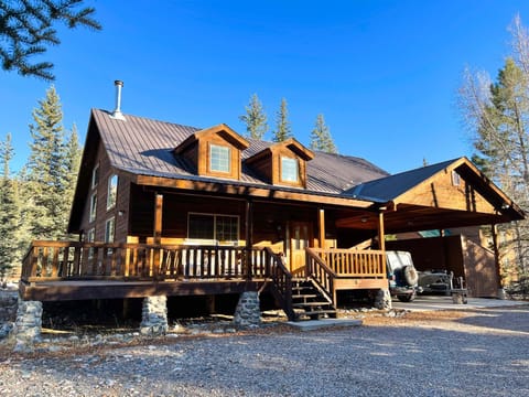 Bear Paw Lodge & Vacation Homes Nature lodge in La Plata County