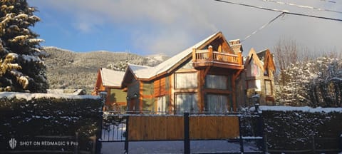 Property building, Day, Natural landscape, Winter, Mountain view