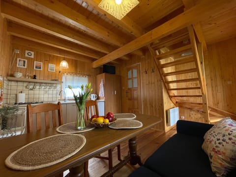 Kitchen or kitchenette, Living room, Seating area, Dining area, minibar