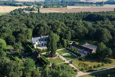 Property building, Bird's eye view, View (from property/room), Tennis court, Garden view, Landmark view, River view, Swimming pool