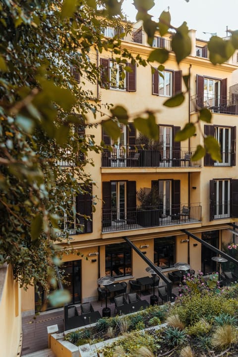 Restaurant/places to eat, Garden
