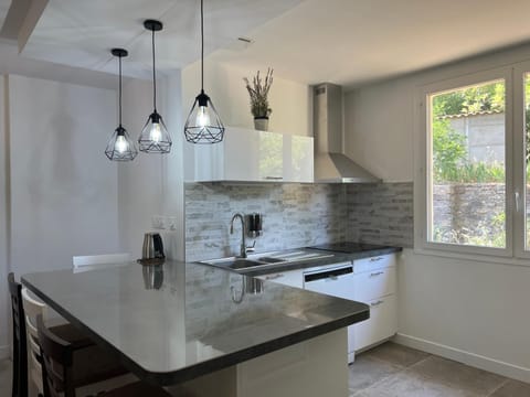 maison aux massots House in Berrias-et-Casteljau