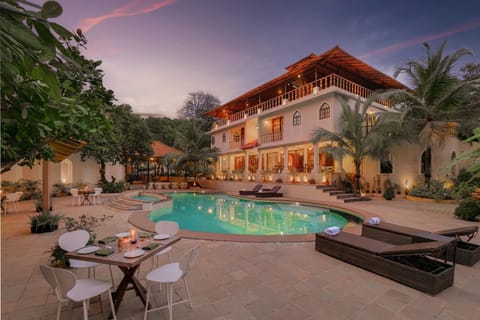 Property building, Pool view, Swimming pool