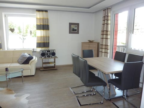 Ferienwohnung mit Blick auf die Buchensteinwand Apartment in Salzburgerland