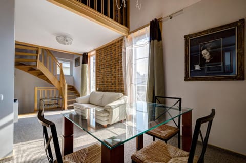 Living room, Seating area, Dining area