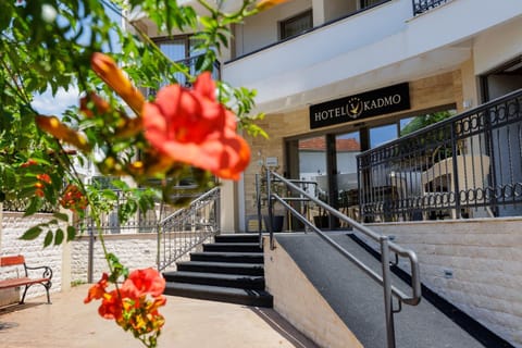 Property building, View (from property/room)