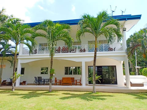 Patio, Facade/entrance, Garden