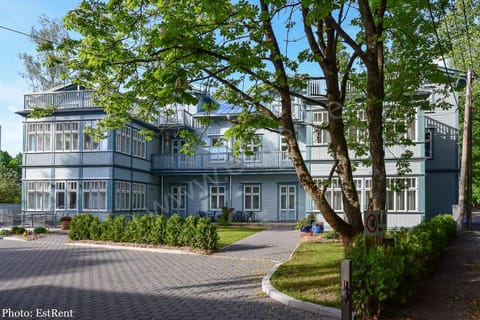 Property building, Summer