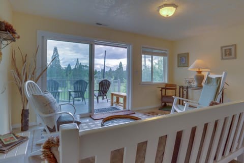 Bayou on the 9 Apartment in Willamette Valley