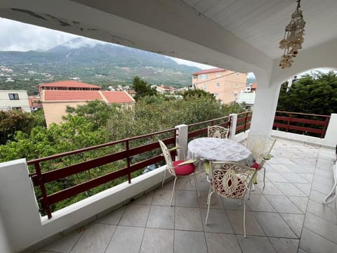 Patio, Day, Natural landscape, View (from property/room), Balcony/Terrace, Mountain view