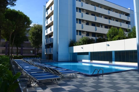 Facade/entrance, Day, Summer, Other, Pool view