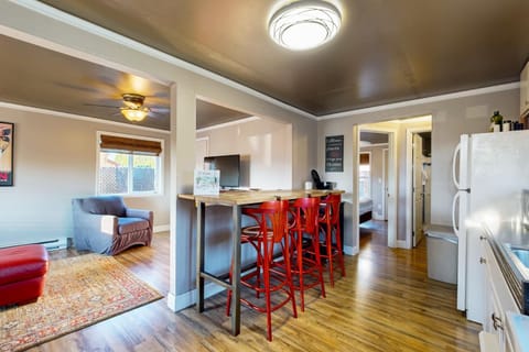 Tina's Cottage House in Dundee