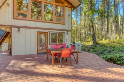 Stone's Throw House in Welches